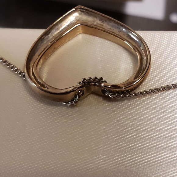 New Old Stock (late 80s/90s) Monet Rose Gold Heart Necklace & Earrings In Case - Picture 7 of 9